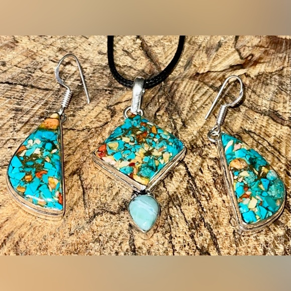 Blue Green Spiny Turquoise in Copper & Larimar Pendant  & Earrings - Picture 9 of 12